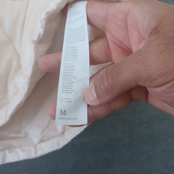 Fabletics Nelly Sherpa Pullover Jacket Women M Cream 1/4 Zip Pockets Athleisure - Picture 6 of 7